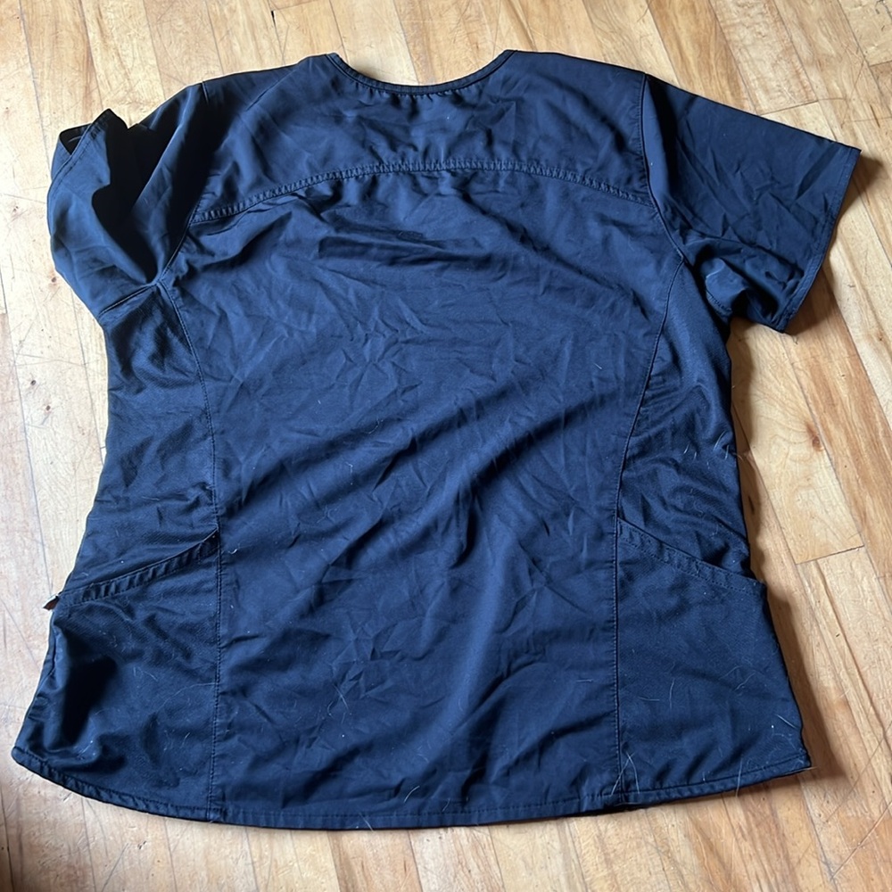 Scrub top - Picture 4 of 4
